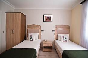 Artefes Hotel Old City