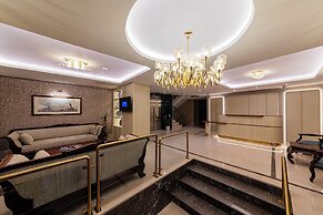 Triton Hotel