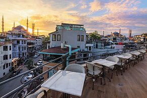 Triton Hotel
