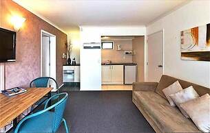 Accolade Lodge Motel