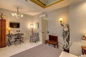 Aurelius Art Gallery Hotel
