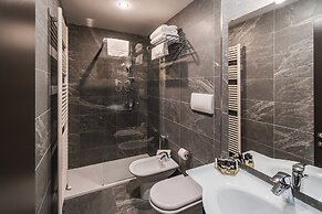 Smart Hotel Holiday