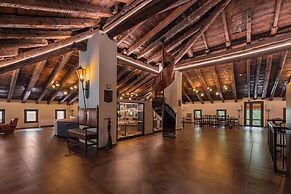 De La Trucha Hotel
