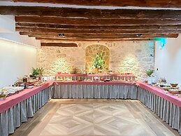 De La Trucha Hotel