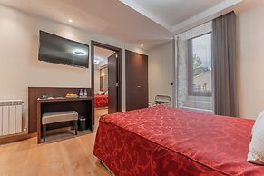 De La Trucha Hotel