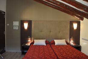 De La Trucha Hotel