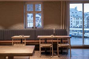 Hotel Brosundet
