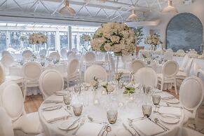 Cottons Hotel & Spa