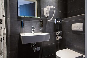 Hotel Manofa