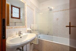 Lilium Hotel