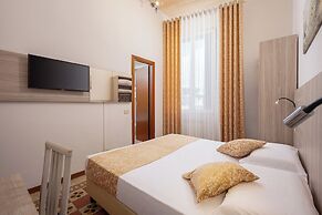 Lilium Hotel