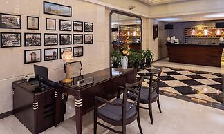 Broadway Mansions Hotel - On the Bund