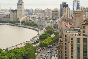 Broadway Mansions Hotel - On the Bund