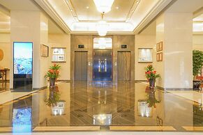 Broadway Mansions Hotel - On the Bund