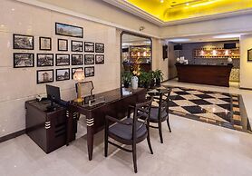 Broadway Mansions Hotel - On the Bund