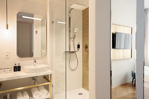 Hotel Schani Salon