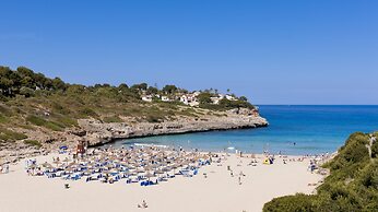 Insotel Cala Mandía All Inclusive Resort & Spa