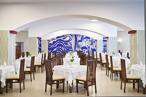 Houda Yasmine Marina & SPA