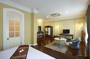 Villa Santi Hotel