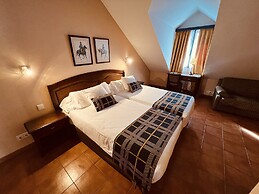 Hospedium Hotel Los Lanceros