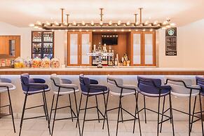 Courtyard by Marriott Glasgow Airport