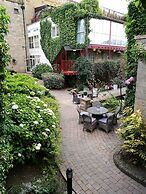 The Garrison Hotel