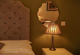 The Garrison Hotel