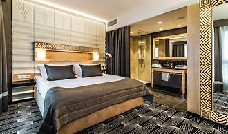 Airport Hotel Okecie