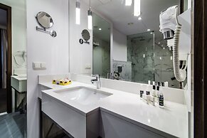 Airport Hotel Okecie