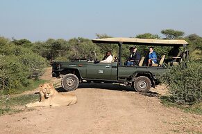 Tau Game Lodge