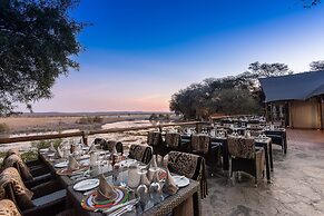 Tau Game Lodge