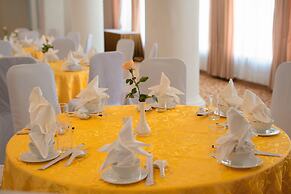 Century Riverside Hotel Hue