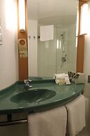 ibis Newcastle