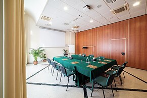 Phi Hotel Emilia