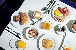 Phi Hotel Emilia