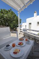 Deliades Mykonos