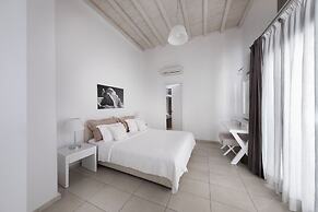 Deliades Mykonos