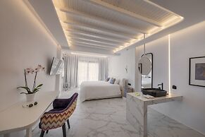 Deliades Mykonos