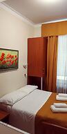 Hotel Everest
