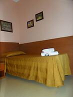Hotel Everest