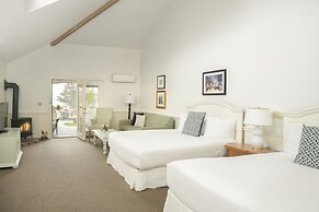 Spruce Point Inn