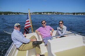 Spruce Point Inn
