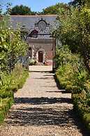 Chateau De Jallanges