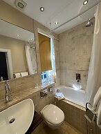 Langtry Manor Hotel