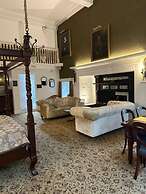 Langtry Manor Hotel
