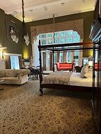 Langtry Manor Hotel