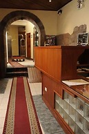 Del Prado Inn
