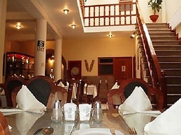 Del Prado Inn