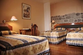 Del Prado Inn