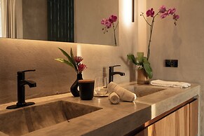 Surf Synergy All-Inclusive Surf Retreat
